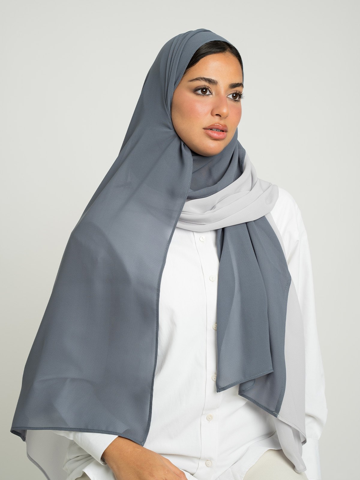 12074fw2512saplgr-gray-shades-half-half-laser-tarha-2-color-plain-laser-tarha-3-base.jpg طرحة ليزر نصفين درجات الرمادي - الصورة 1