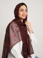 ⁦طرحه بوال طبقة أوراق الخريف عودي⁩ - الصورة ⁦2⁩