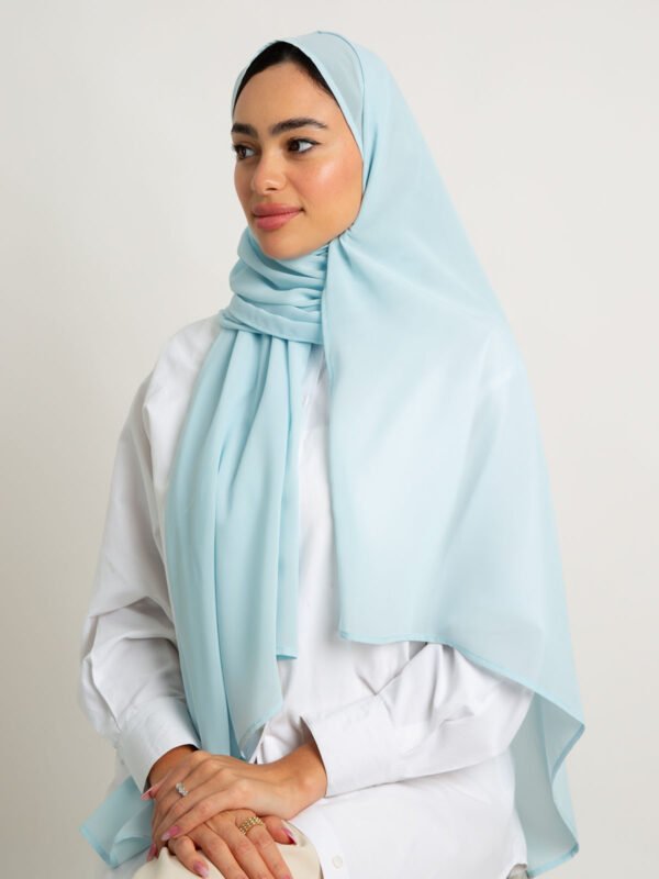 طرحة ليزر أزرق فاتح