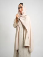 عباية بوهيمي بقصة عادية زهرة ركامة سكري