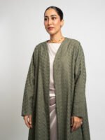 ⁦عباية نص كلوش بتلات ركامة زيتي⁩ - الصورة ⁦6⁩