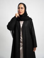 عباية نص كلوش بتلات ركامة أسود