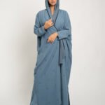 عباية واسعة بكم ضيق ألماس أزرق