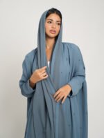 ⁦عباية واسعة بكم ضيق ألماس أزرق⁩ - الصورة ⁦2⁩