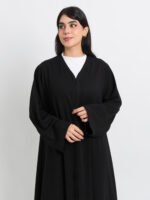 ⁦عباية نص كلوش مقفلة أسود⁩ - الصورة ⁦2⁩