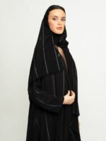 ⁦عباية نص كلوش خطوط السلسلة أسود مع أزرق⁩ - الصورة ⁦8⁩