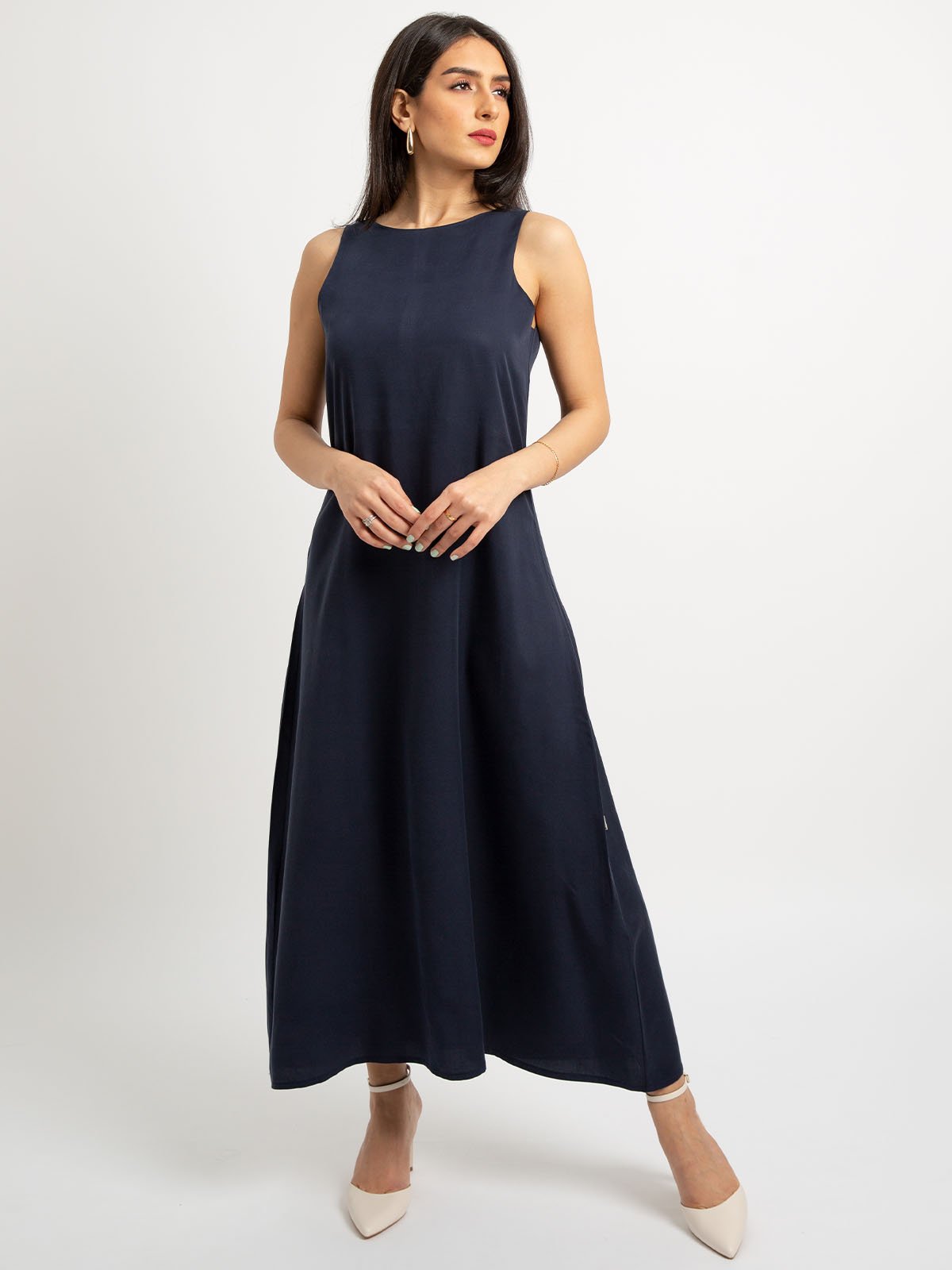 31602ss0625chtnn-1-base.jpg فستان طويل بدون أكمام كحلي - الصورة 1