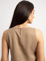 ⁦فستان طويل بدون أكمام موكا⁩ - الصورة ⁦3⁩