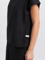 ⁦طقم خفيف بقماش كتان أسود⁩ - الصورة ⁦6⁩