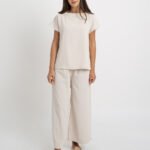 طقم خفيف بيج فاتح